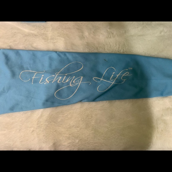 FISHING LIFE - Light Blue Long Sleeved Rash Guard / UBF 50+ in GOOD condition - Picture 4 of 4